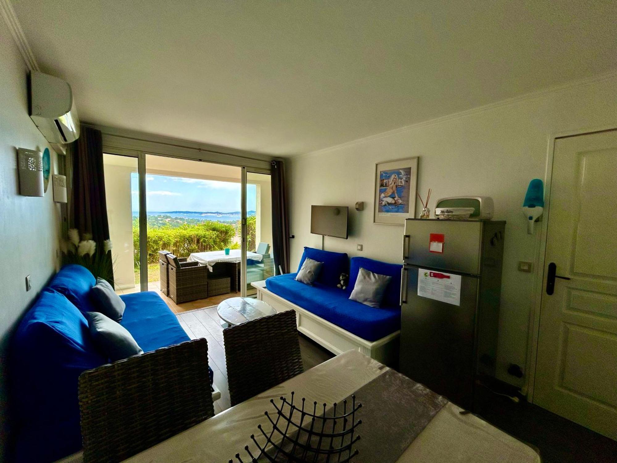 Les Restanques Vue Mer Roses 1070 Rez De Jardin Гримо Экстерьер фото